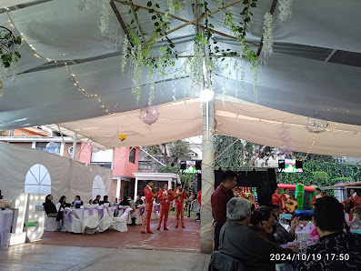 Jardín De Fiestas Aurora